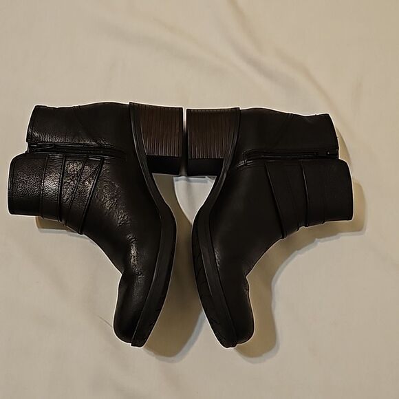 Clarks Hollis Pearl Leather Ankle Boots size 10 - Picture 3 of 10